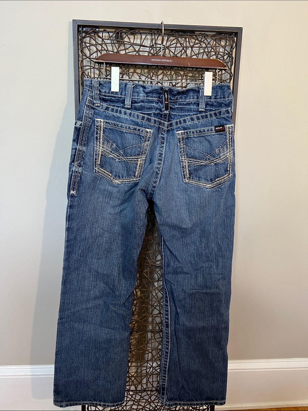 Ariat M4 low-rise bootcut jeans medium wash Men’s 31/30 zigzag stitch pockets